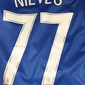 Meet your Posher, Hector luis